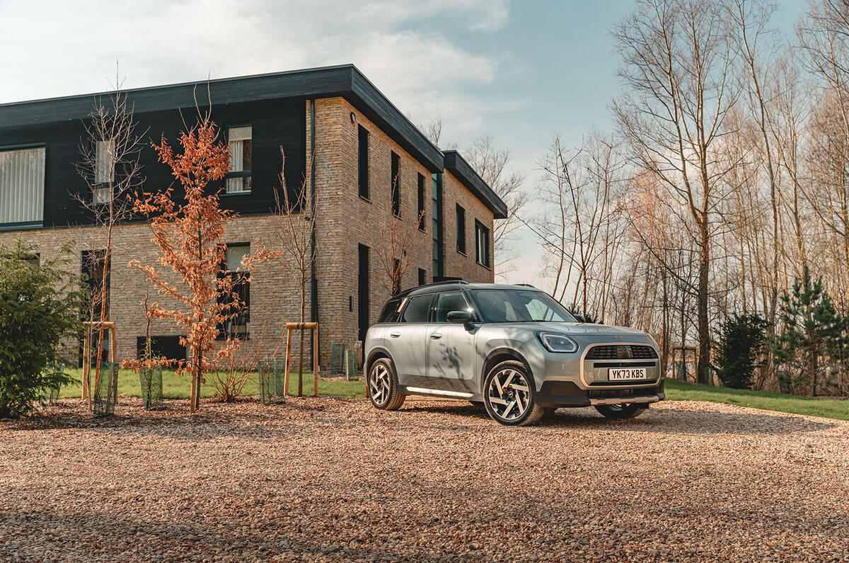 mini countryman review 2024 27 static mini countryman review 2024 27 static