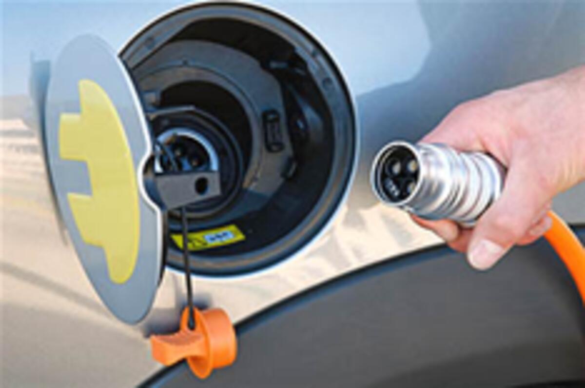 Mass electric use a decade away