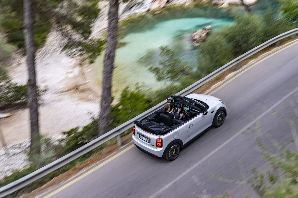 mini electric convertible review 05 roof down mini electric convertible review 05 roof down