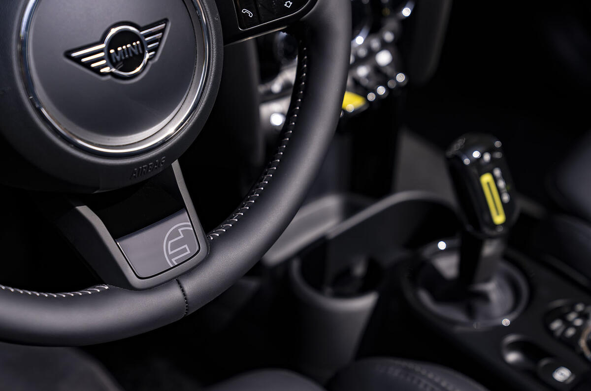 mini electric convertible review 08 steering wheel mini electric convertible review 08 steering wheel