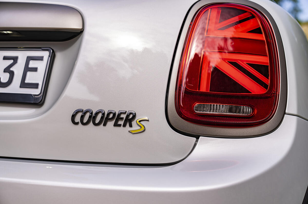 mini electric convertible review 12 badge mini electric convertible review 12 badge