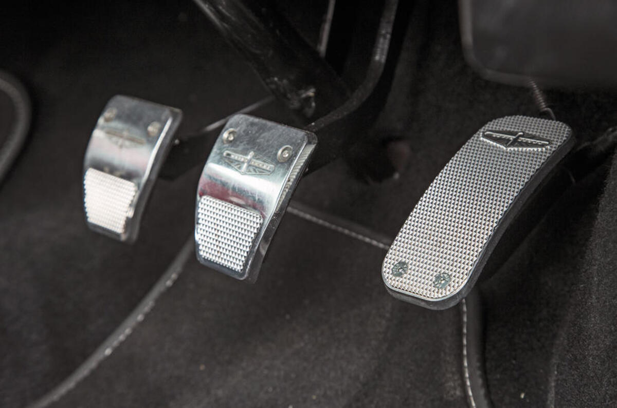 Mini Remastered alloy pedals