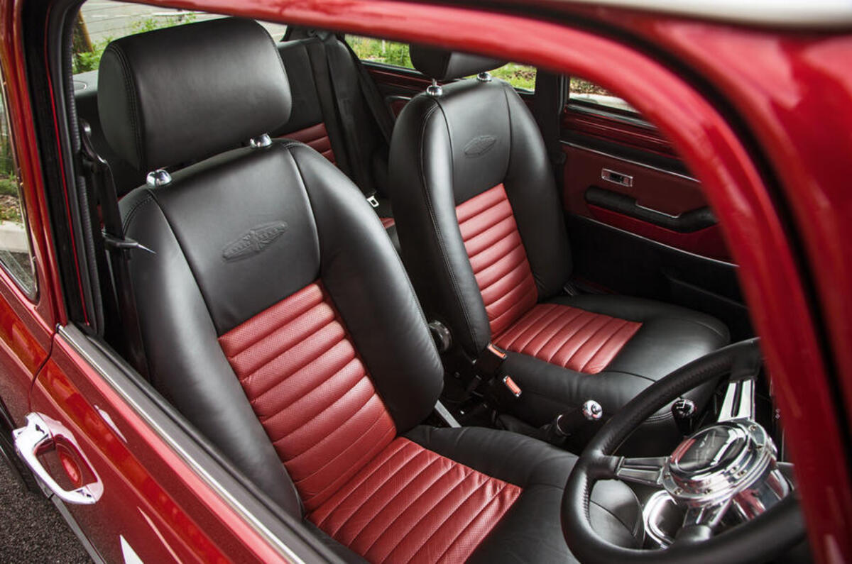 Mini Remastered interior