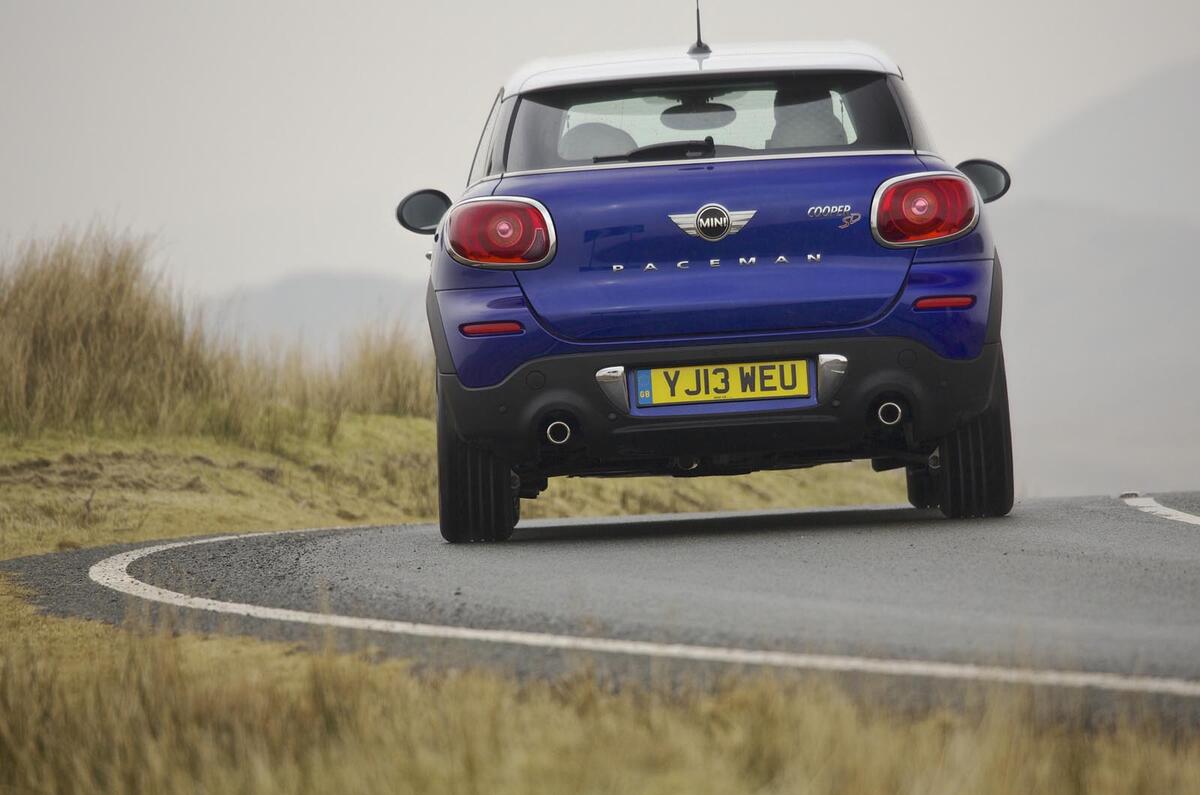 Mini Paceman rear cornering