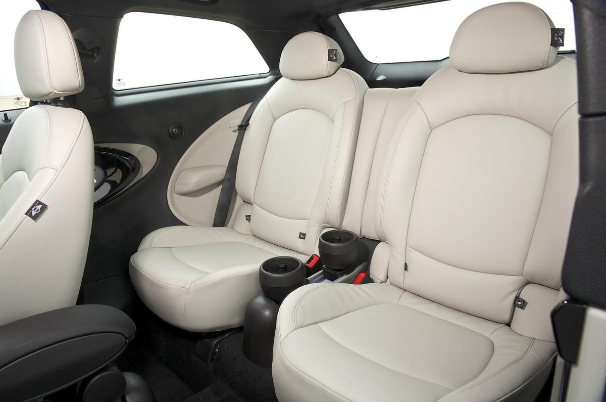 Mini Paceman rear seats