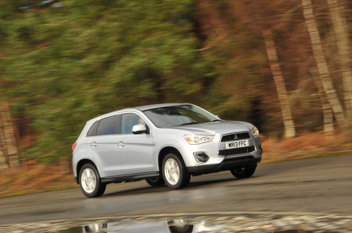 Mitsubishi ASX hard cornering