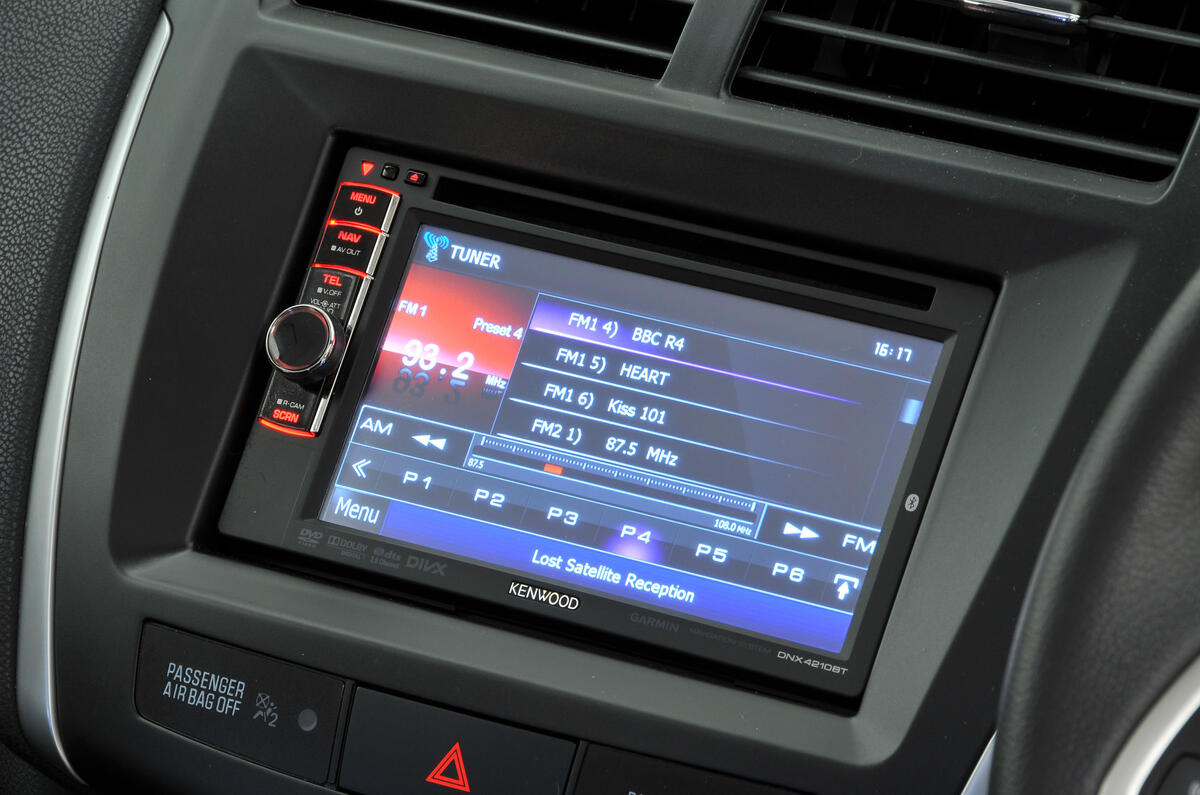 Mitsubishi ASX infotainment