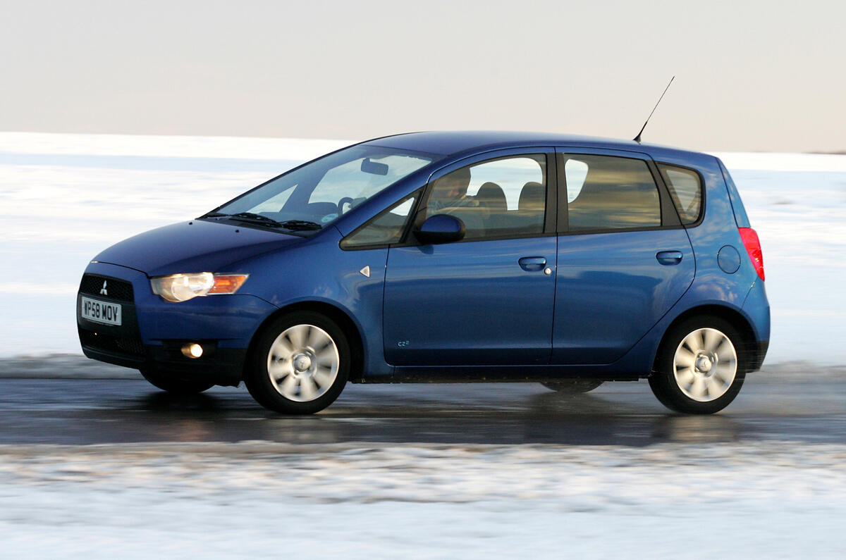 Mitsubishi Colt side profile