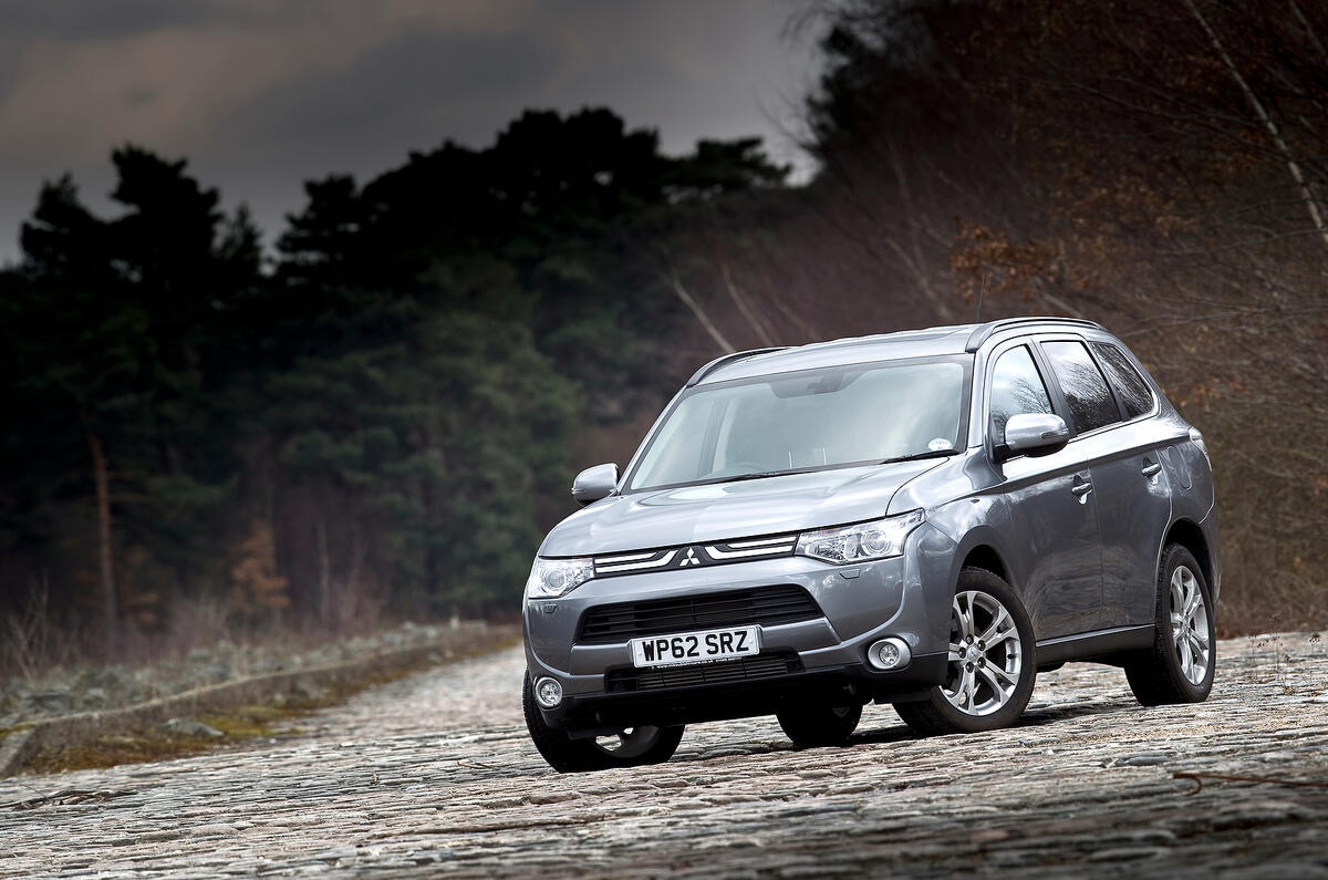 3.5 star Mitsubishi Outlander