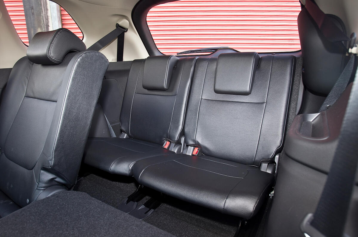 Mitsubishi Outlander third row seats