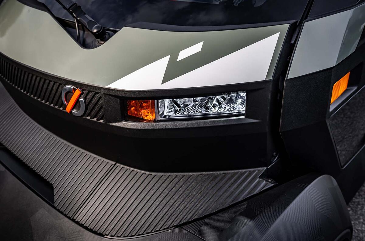 Mobilize Duo headlights