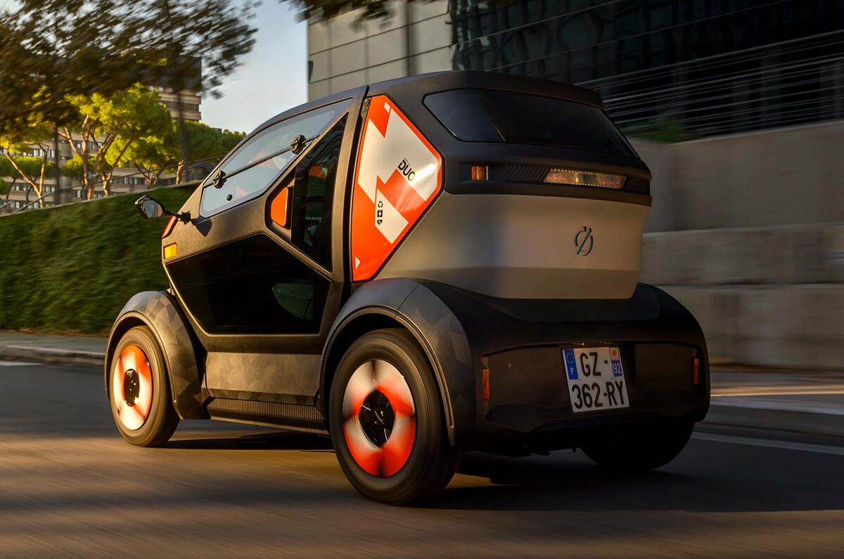 Mobilize Duo rear three quarter