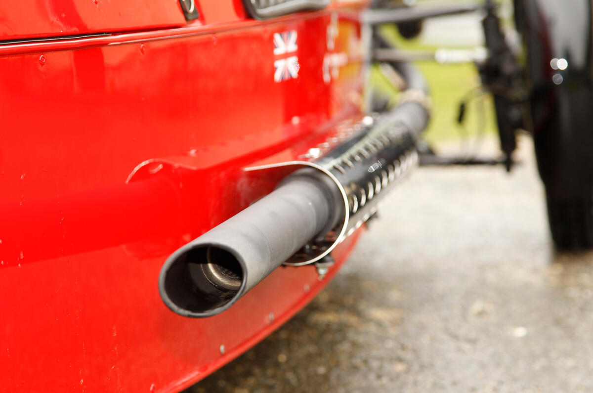 Morgan 3 Wheeler exhaust