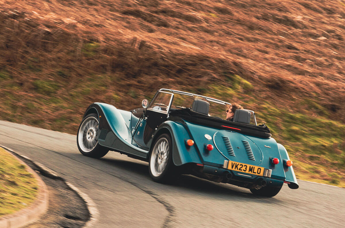 morgan plus 8 04 rear cornering