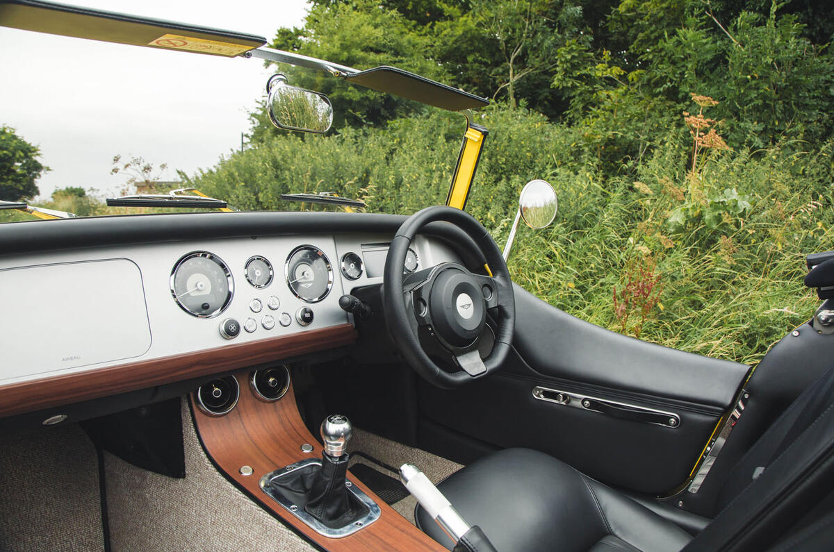 morgan plus four review 2024 15 interior