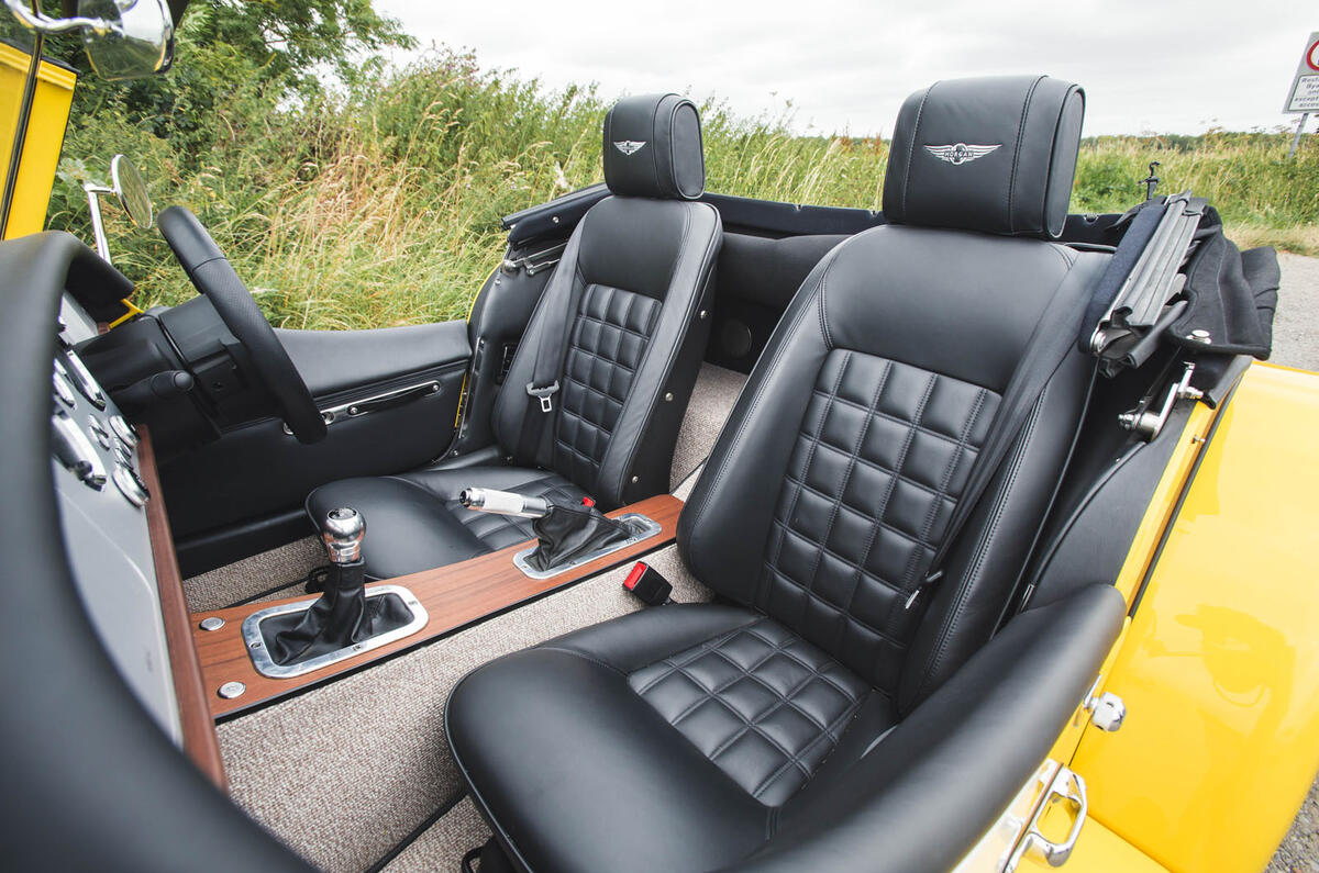 morgan plus four review 2024 17 seats