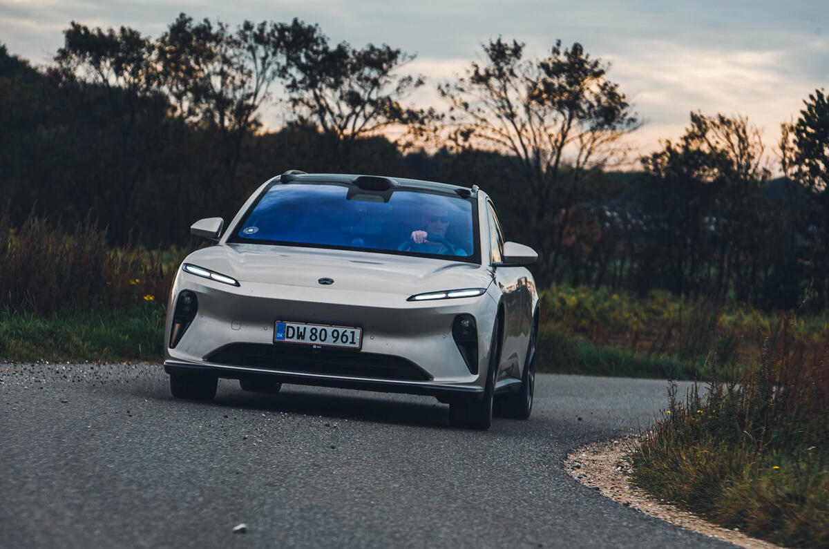 nio et5 touring review 2023 04 handling nio et5 touring review 2023 04 handling
