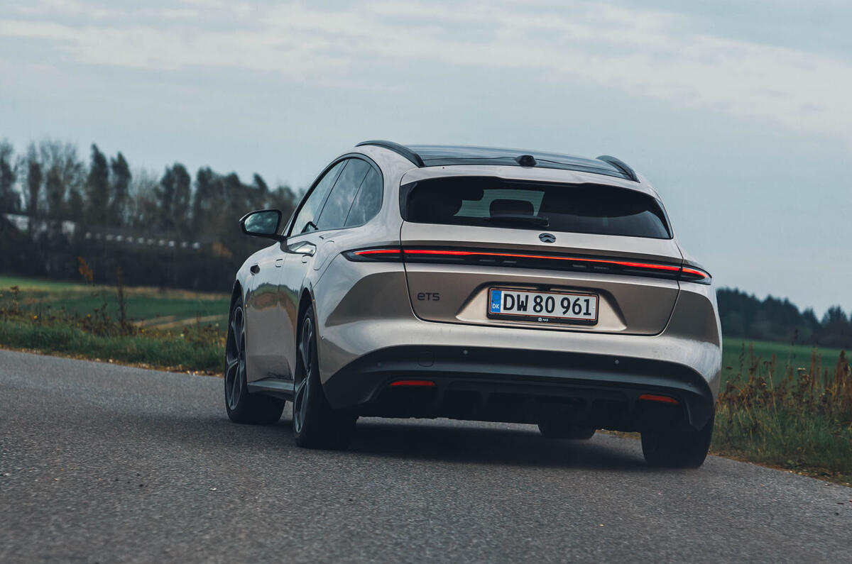 nio et5 touring review 2023 05 action rear nio et5 touring review 2023 05 action rear