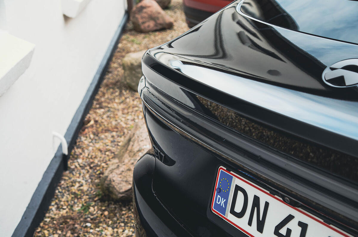 nio et7 review 2023 007 design rear nio et7 review 2023 007 design rear