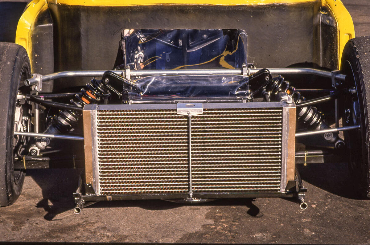 Autocar tests the Nissan Saurus – Nismo's first car