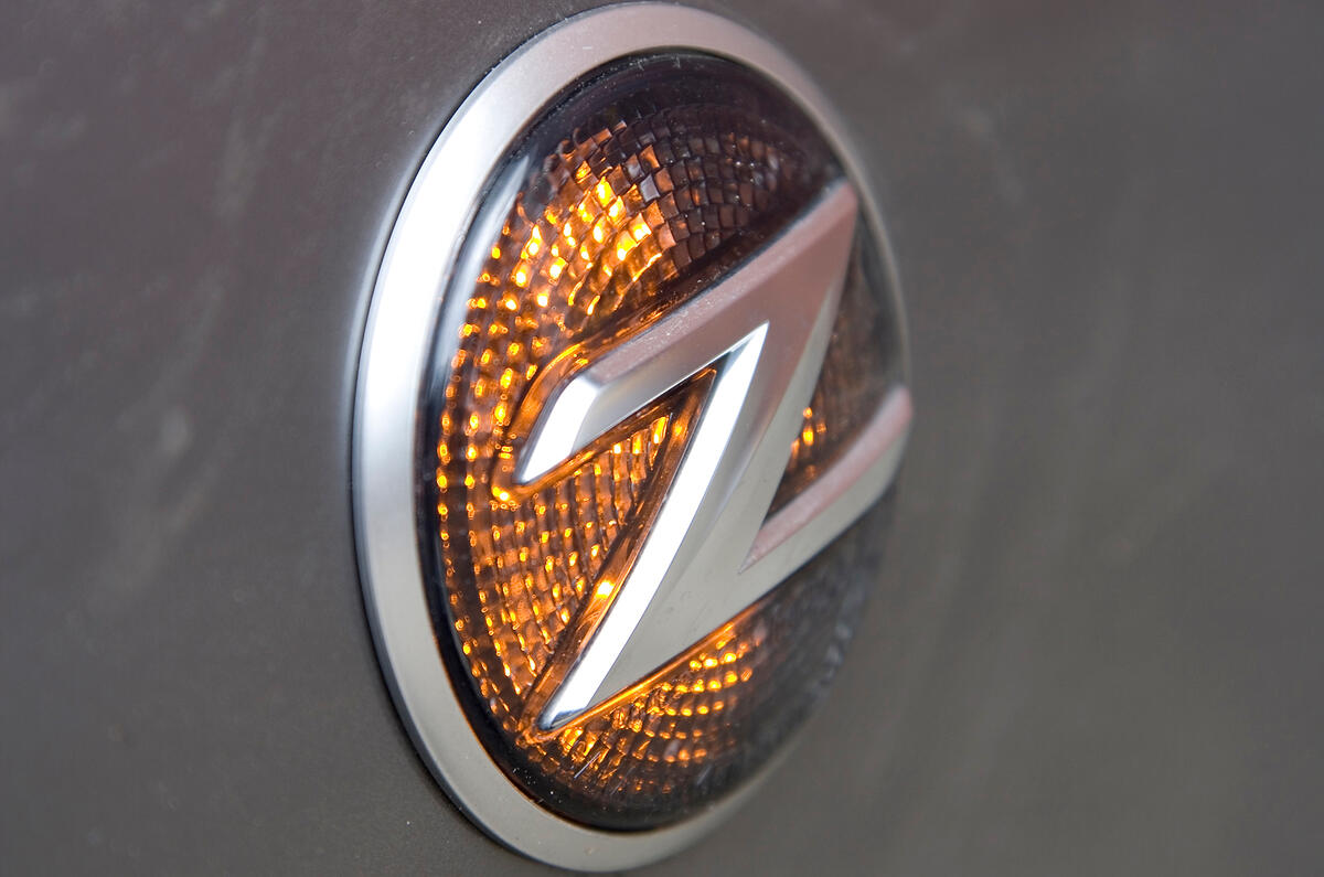 The side repeater/badge combo works well, even it it looks a little like a boiled sweet Nissan 370Z indicator light