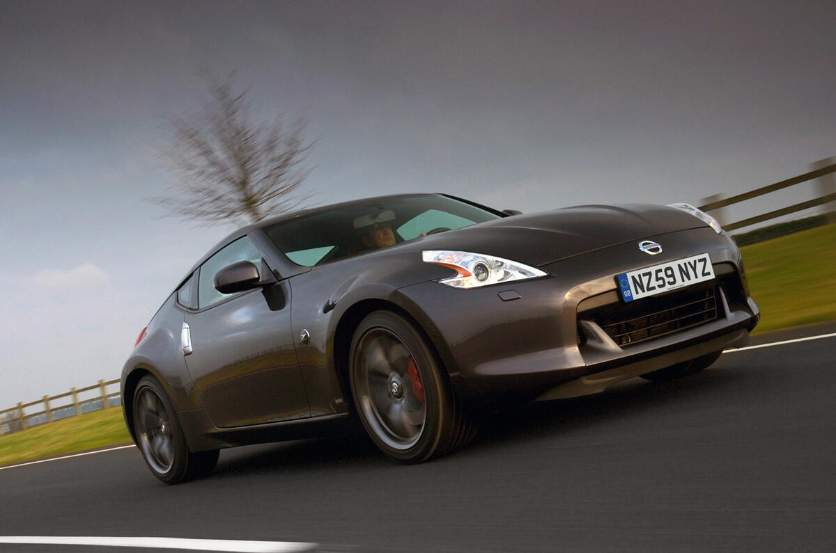 New Nissan 370Z Black Edition