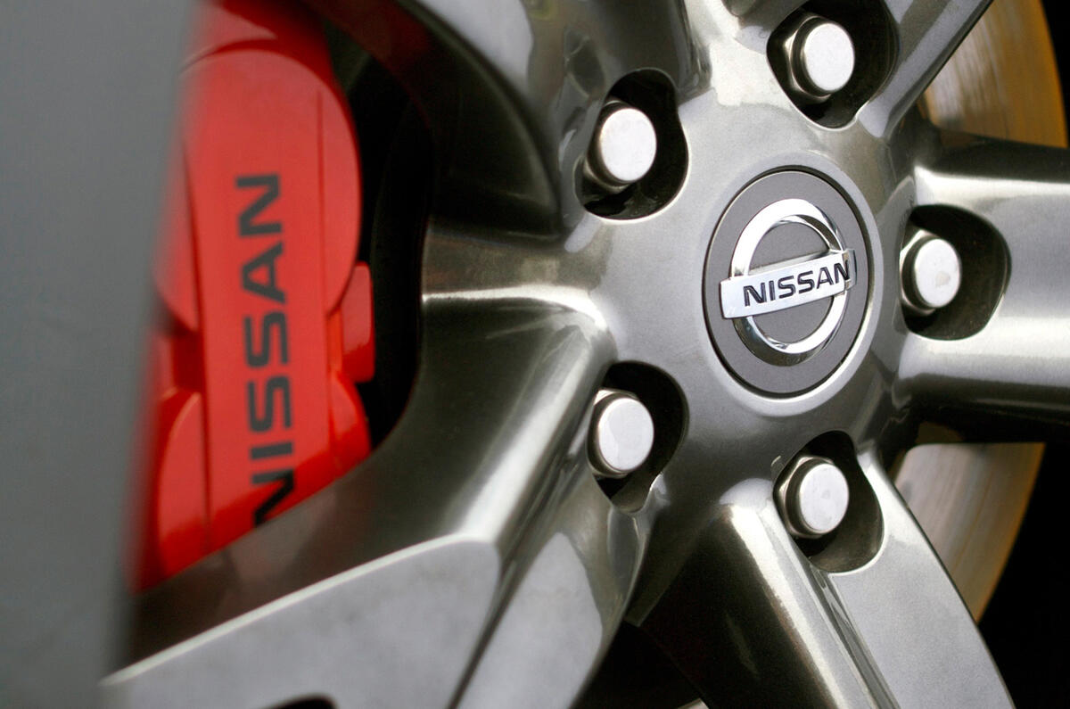 New Nissan 370Z Black Edition