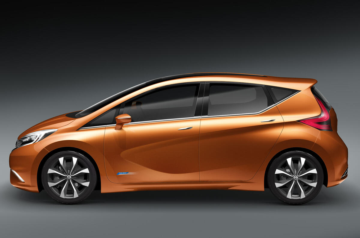 no title Geneva show: Nissan Invitation