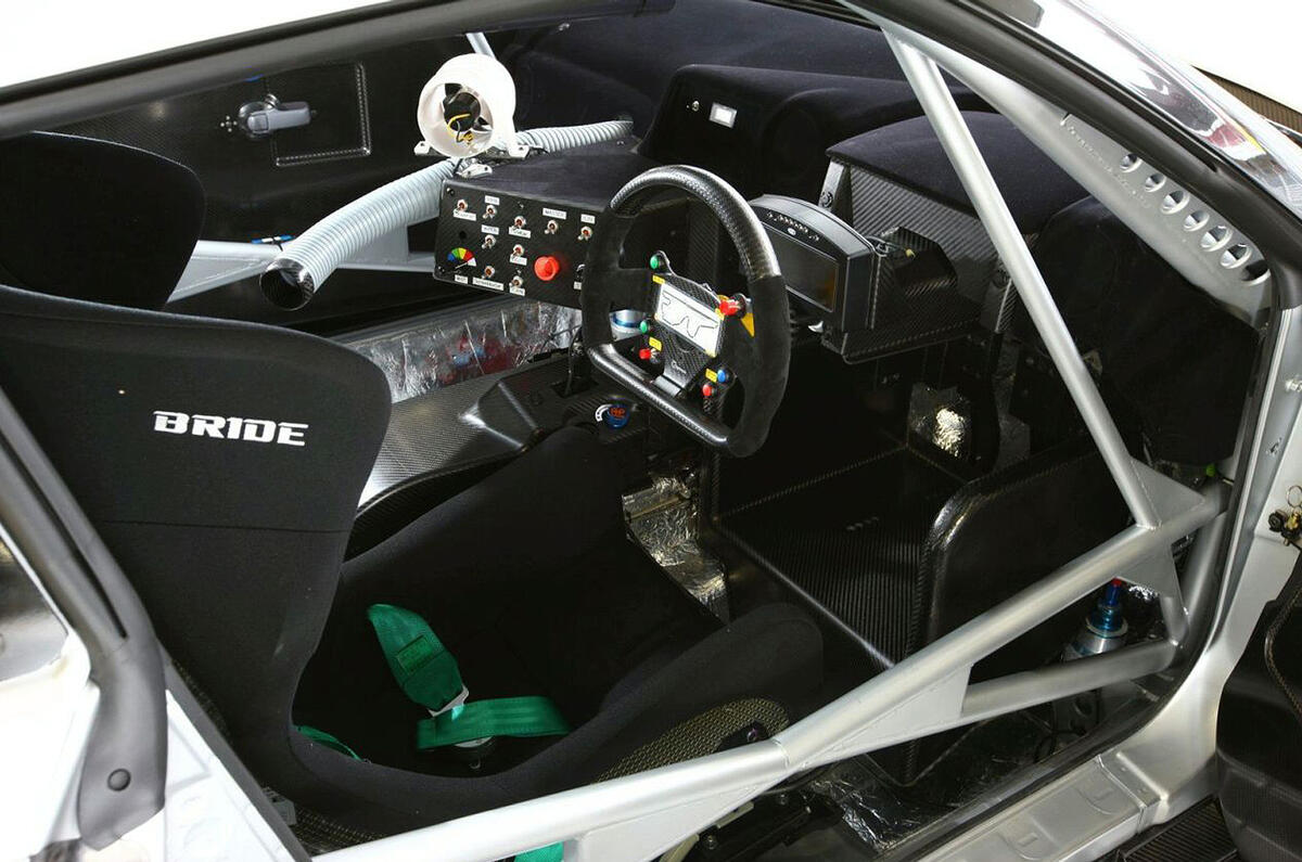 Nissan reveals works GT-R GT1