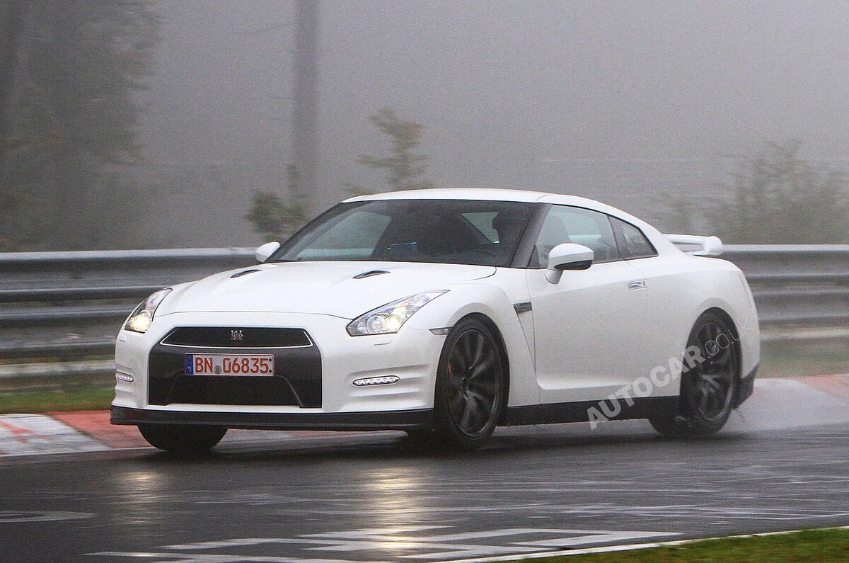 Paris motor show: new Nissan GT-R