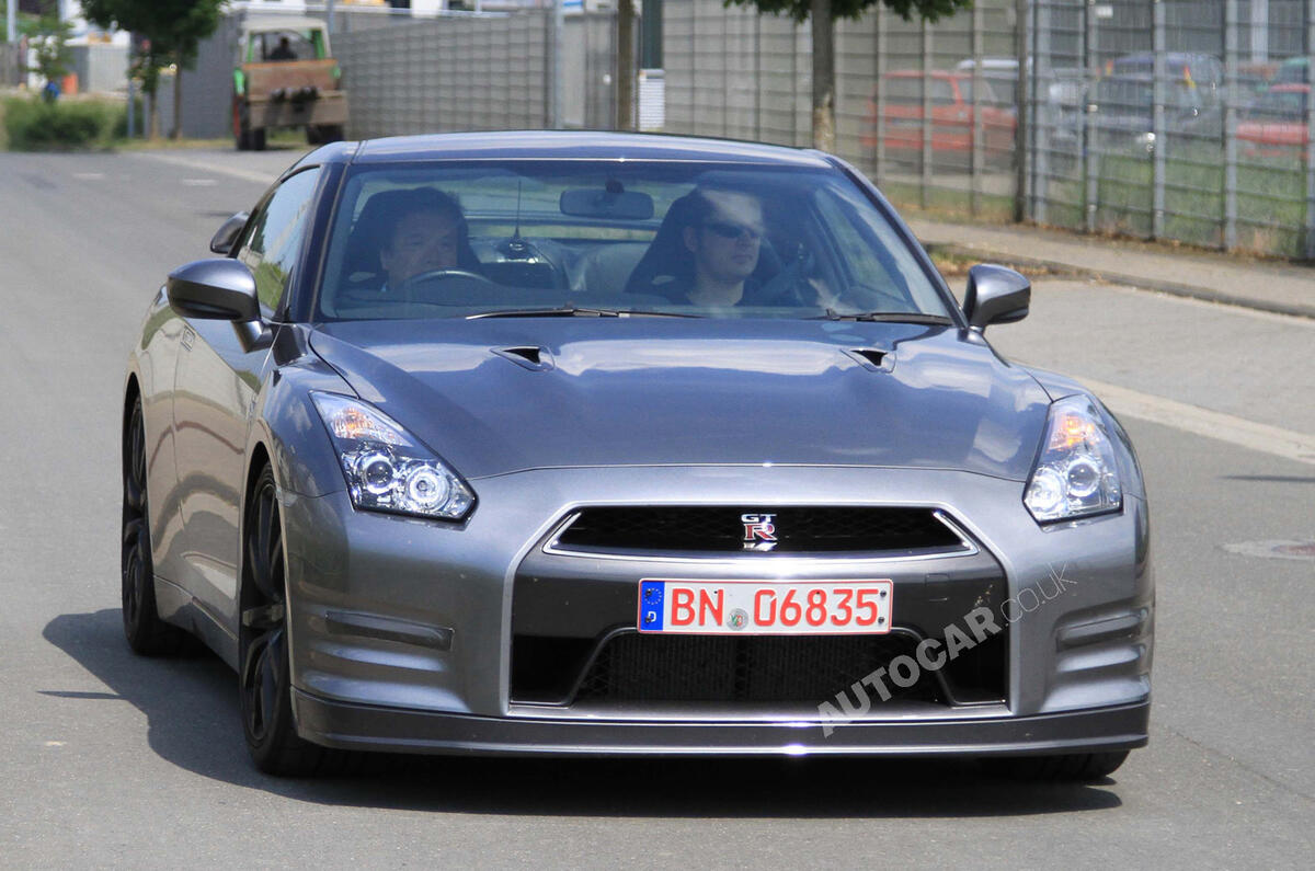 Revised Nissan GT-R pic leaked