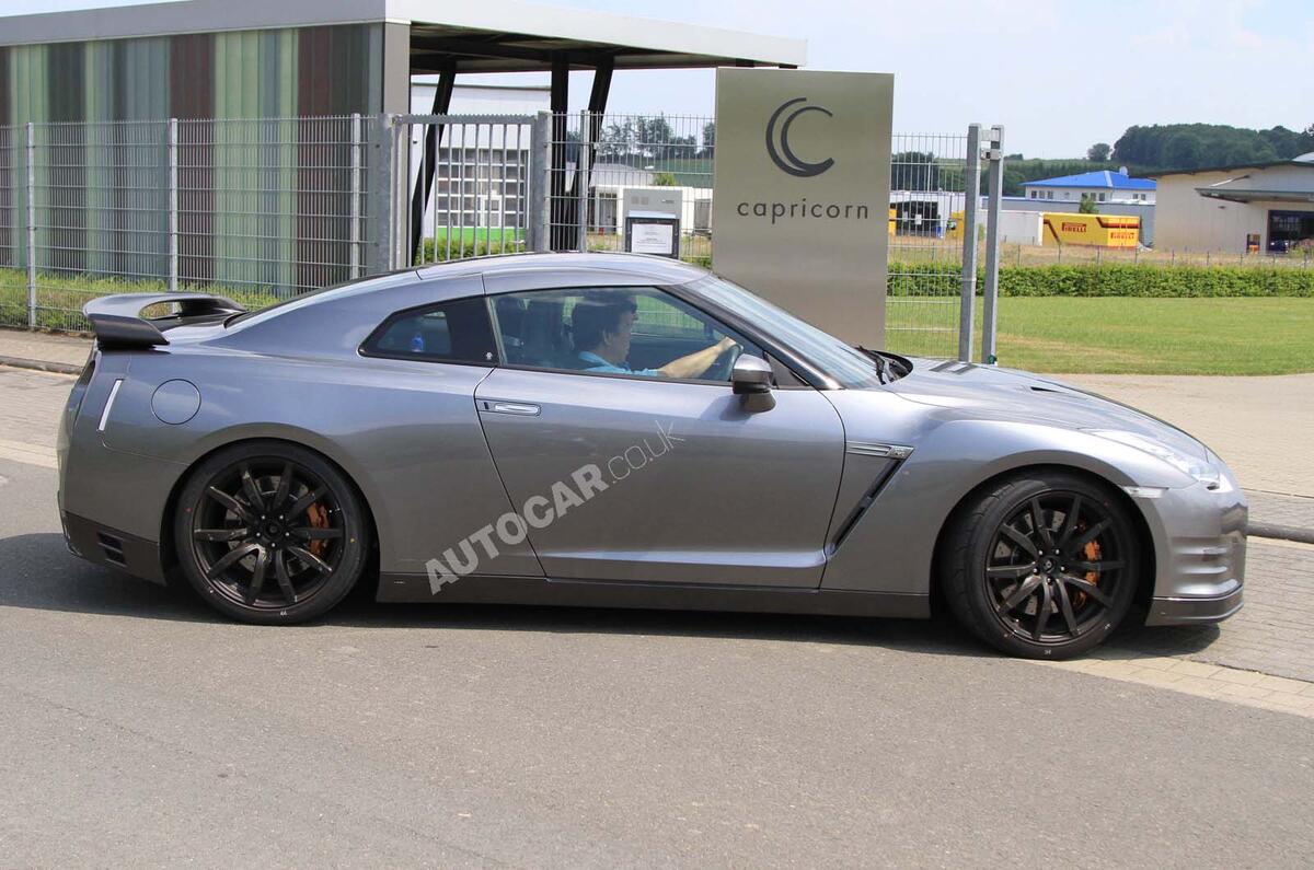 Revised Nissan GT-R pic leaked