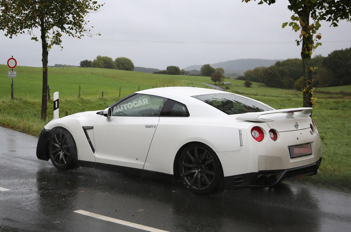 New Nissan GT-R planned for 2017