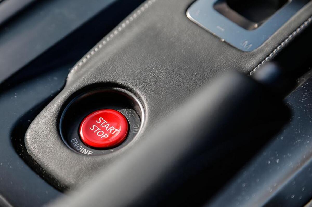 Nissan GT-R ignition switch