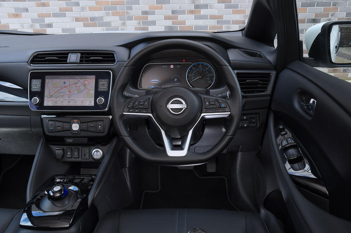 nissan leaf 2024 09 dash nissan leaf 2024 09 dash