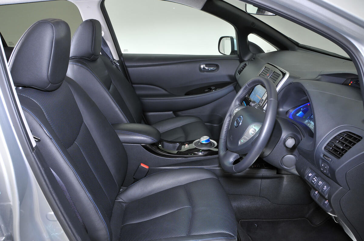 Nissan Leaf interior