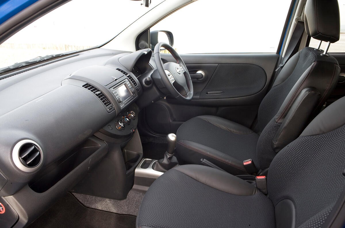 Nissan Note interior