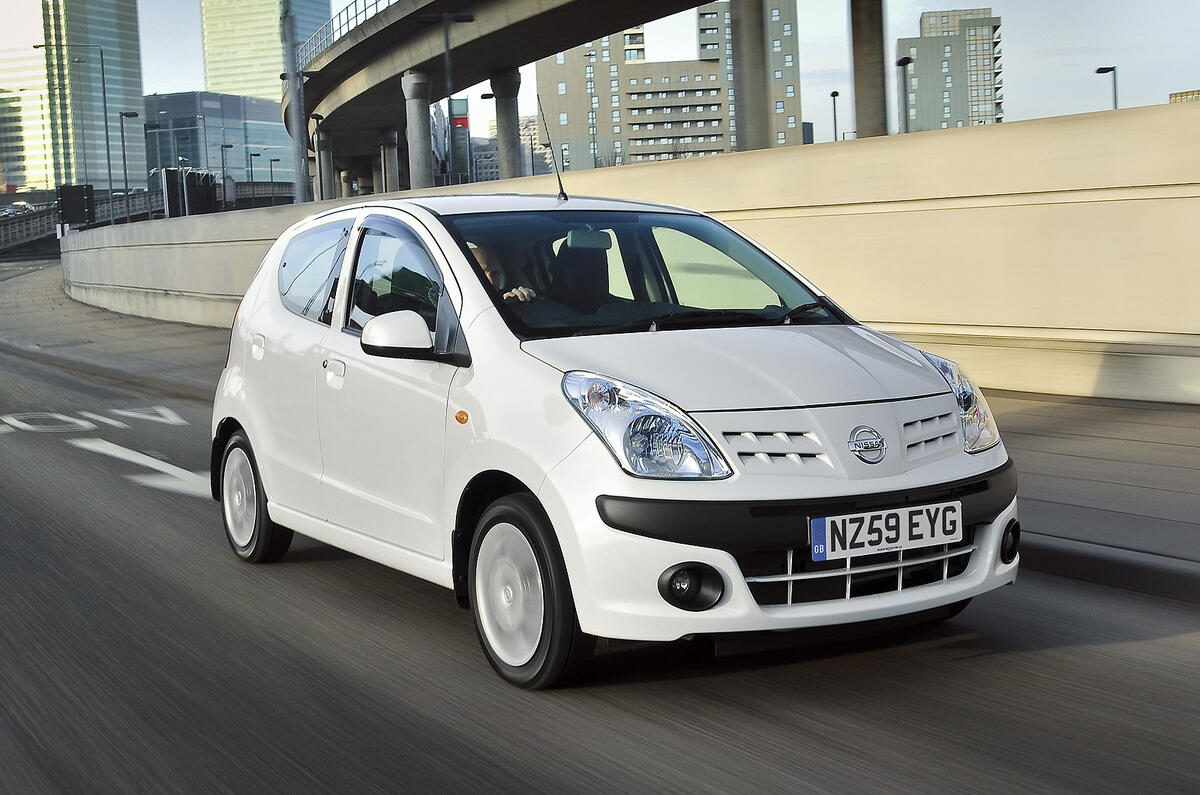 Nissan Pixo front quarter