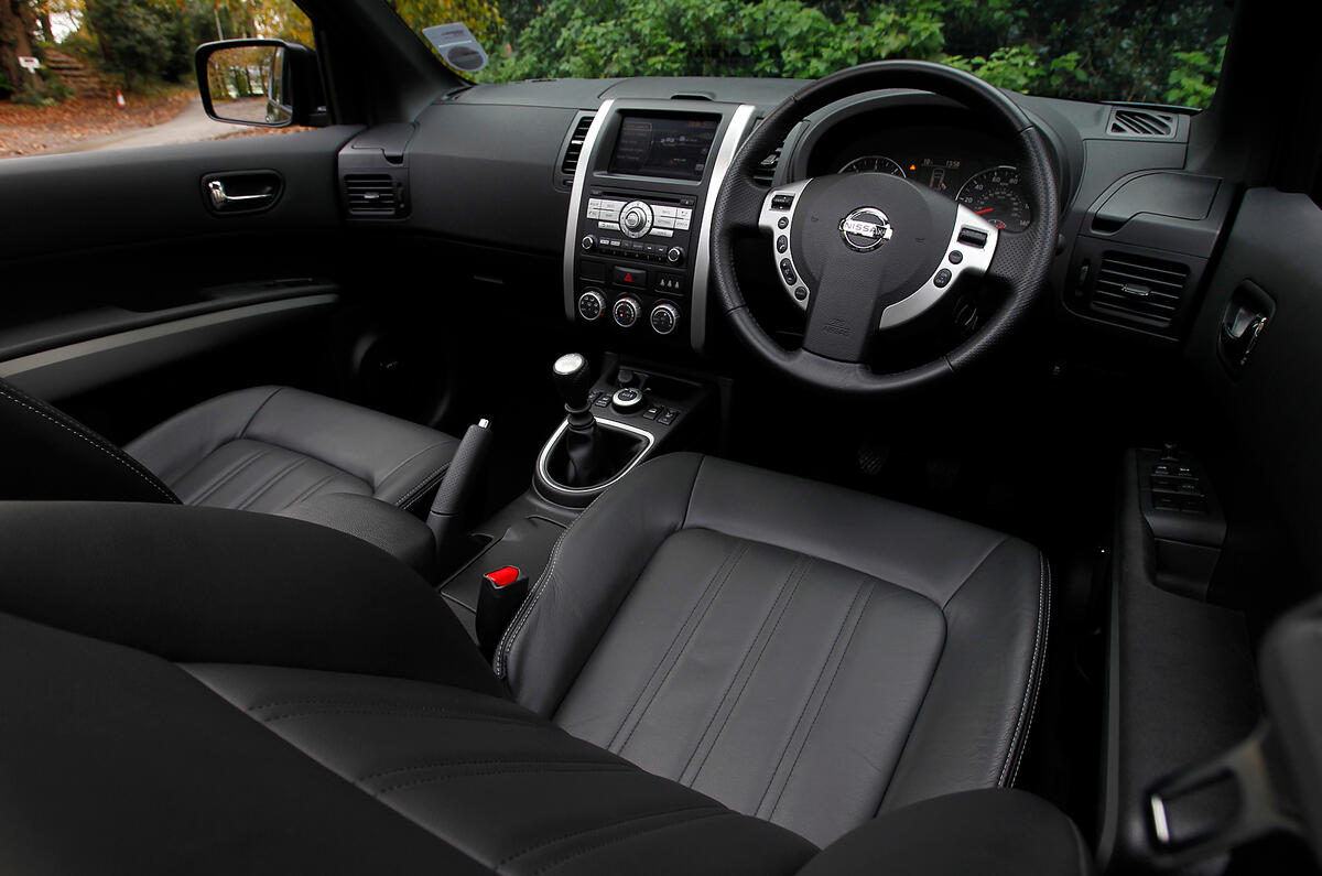 Nissan X-Trail interior