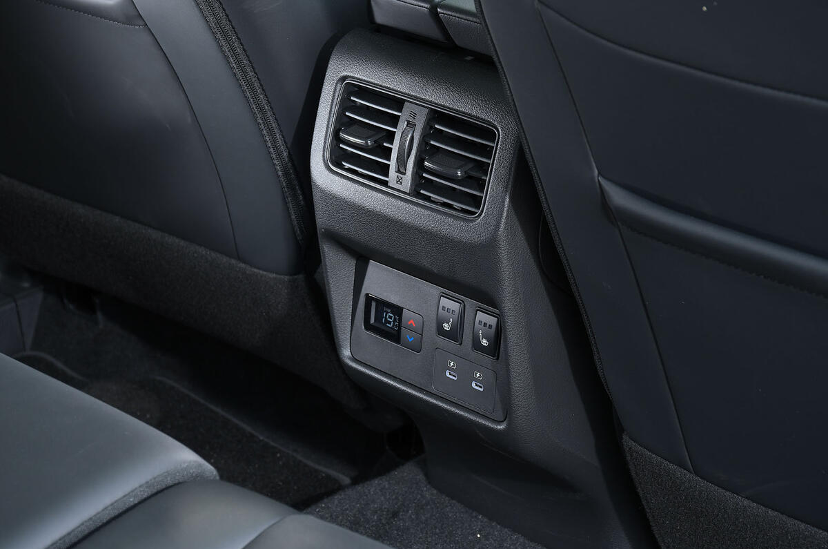Nissan X Trail review 2026 017