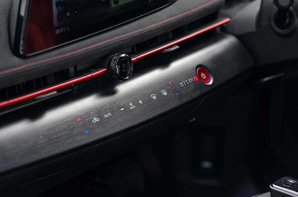 Nissan Ariya Nismo dash