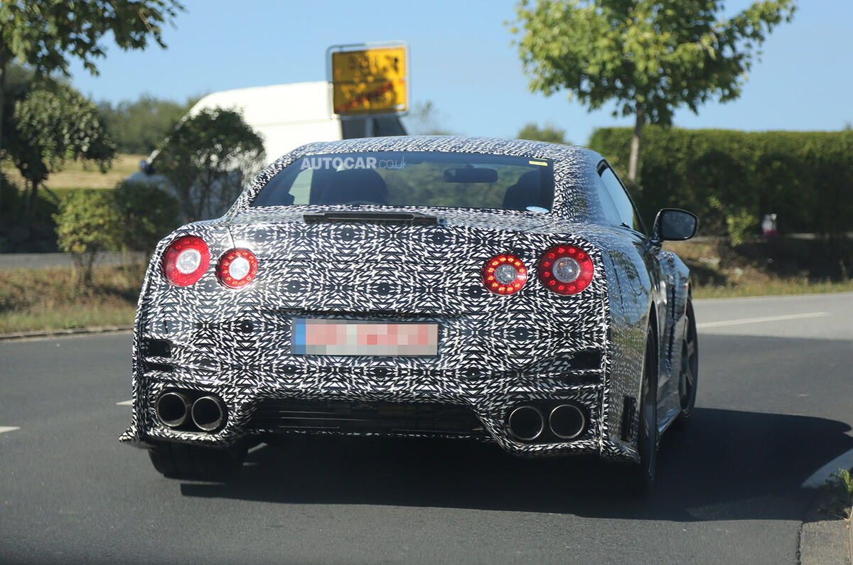no title Nissan GT-R Nismo - first spy pics