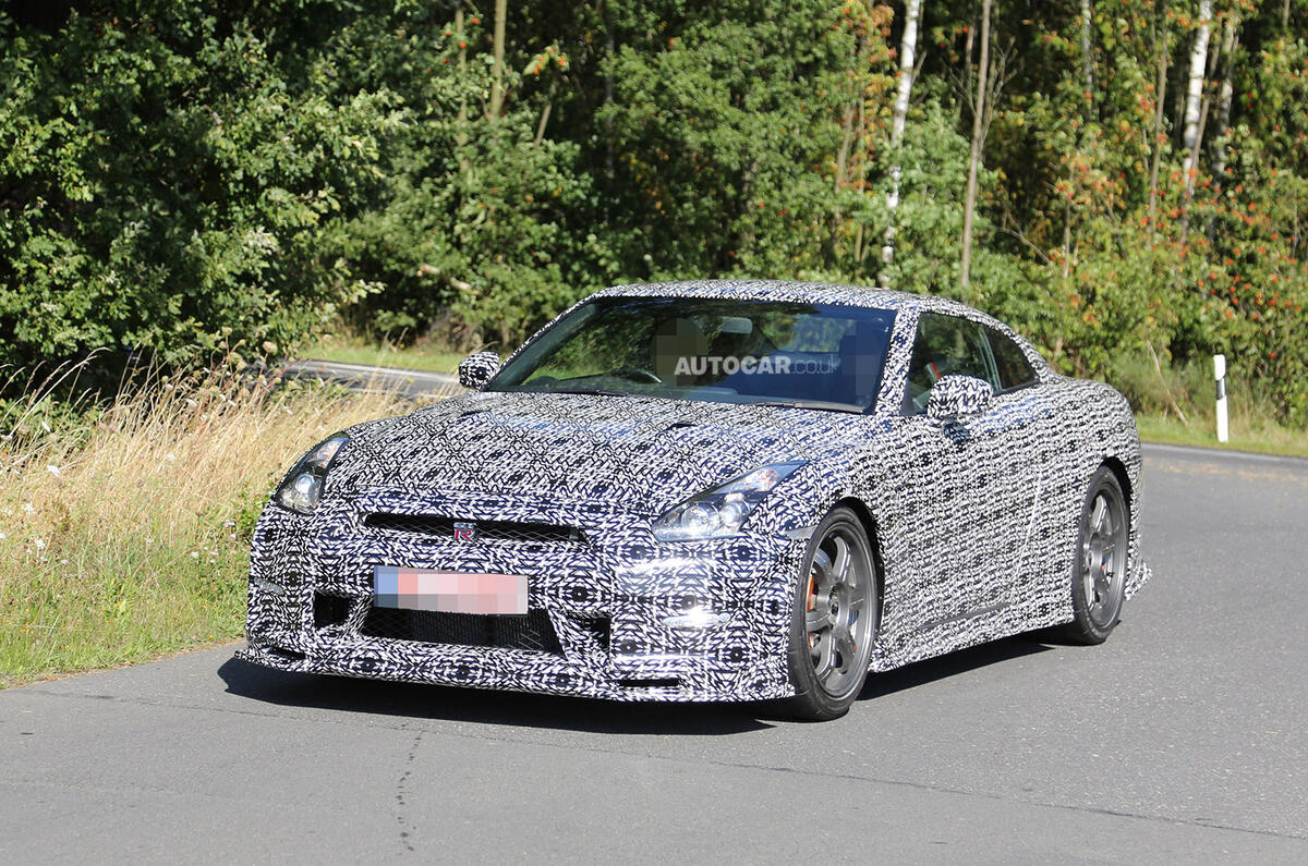 no title Nissan GT-R Nismo - first spy pics