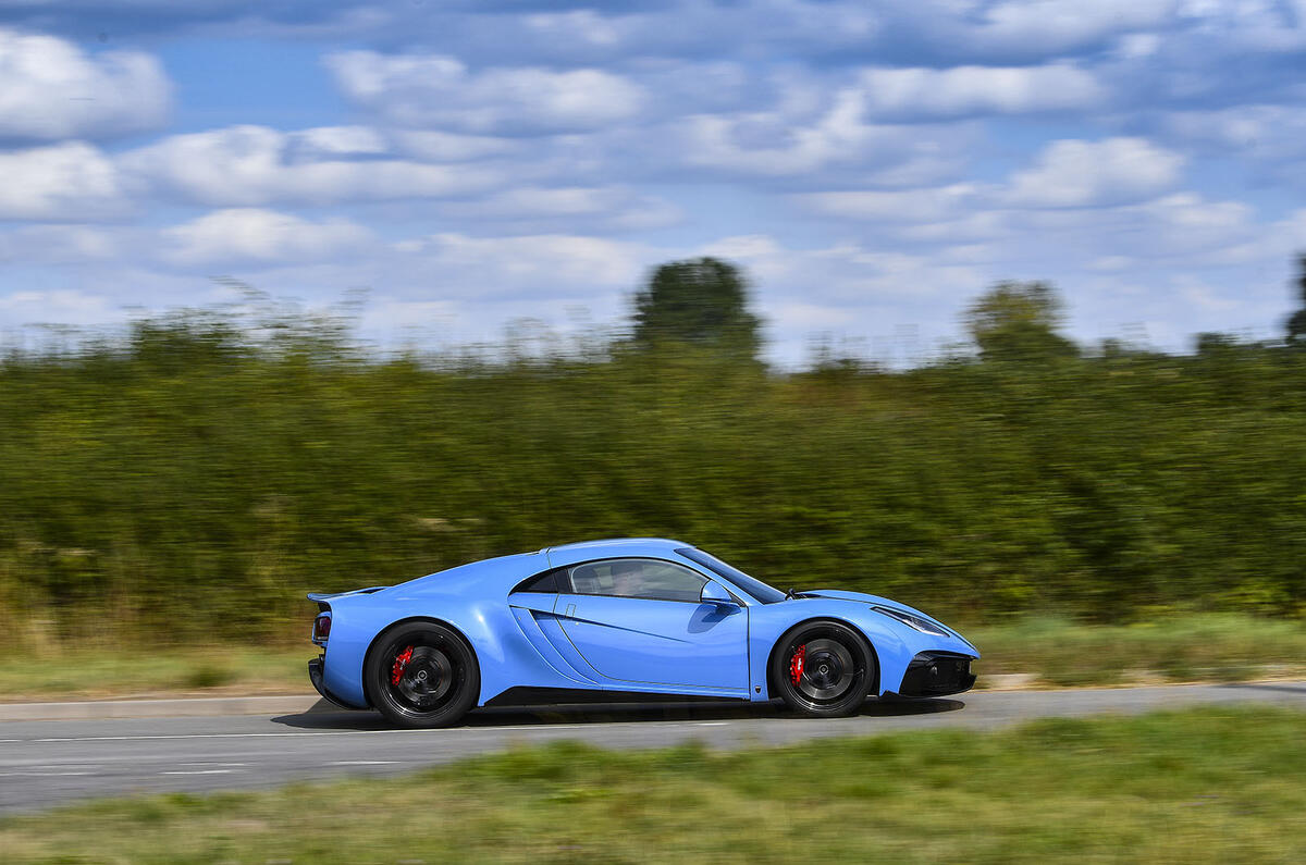 noble m500 02 side panning noble m500 02 side panning