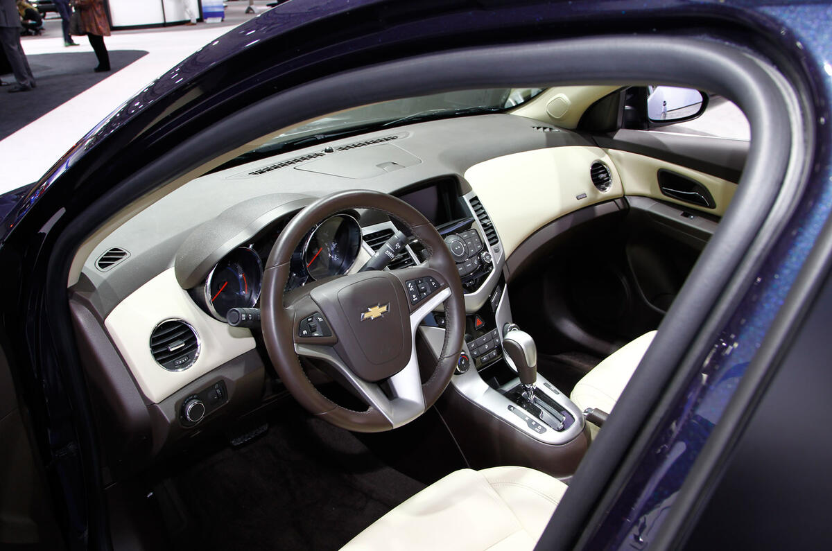 no title New tech for updated Chevrolet Cruze