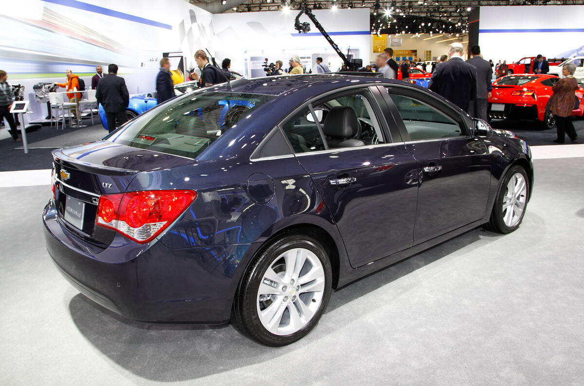 no title New tech for updated Chevrolet Cruze