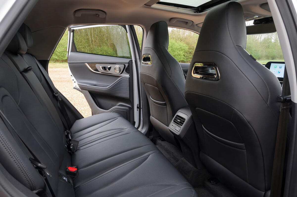 omoda 5 ev review 2024 13 back seats