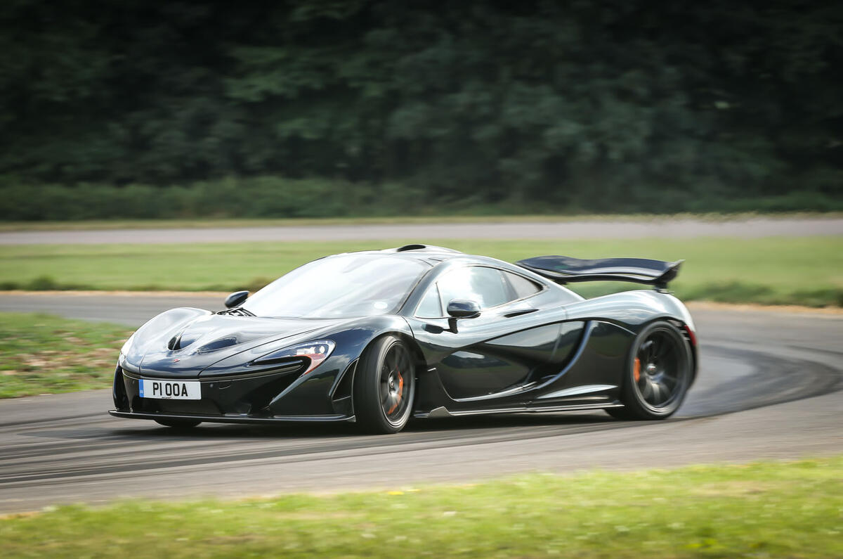 Comparison: Porsche 918 Spyder versus McLaren P1