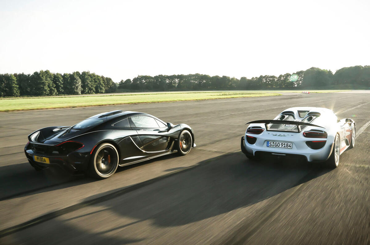 Comparison: Porsche 918 Spyder versus McLaren P1