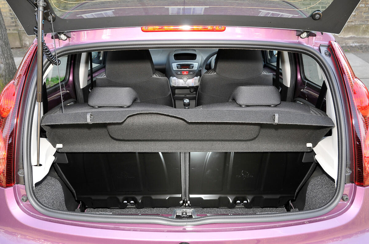 Peugeot 107 boot space